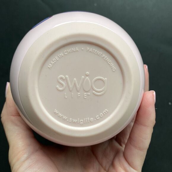 🎉HOST PICK🎉 Swig Sand Art Stemless Wine Cup (14oz) - Picture 4 of 10